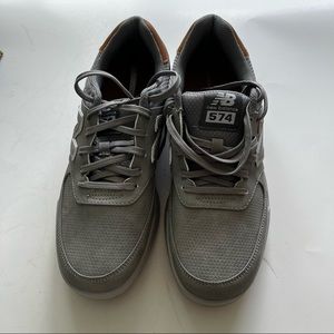New Balance Golf 574 Spikeless Shoes Gray/White Size 8.5 Extra Wide.
